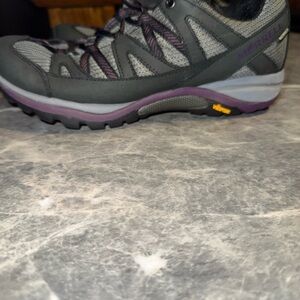 Merrell Siren Sport 3 GORE-TEX Women’s Size 9 Purple/Black/Gray Waterproof